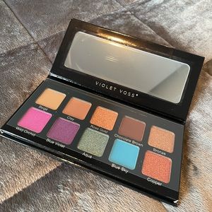 Violet Voss Essentials 2 pro series shadow pressed